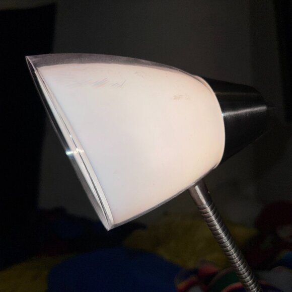 Luminaire Gooseneck Clear Plastic Desk Lamp Organizer Y2K Decor - Picture 6 of 10